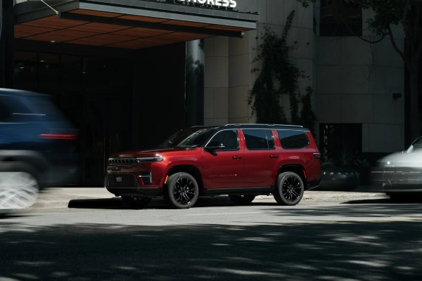 jeep-i-land-rover-mogut-sovmestno-vypuskat-vnedorozhniki.jpg